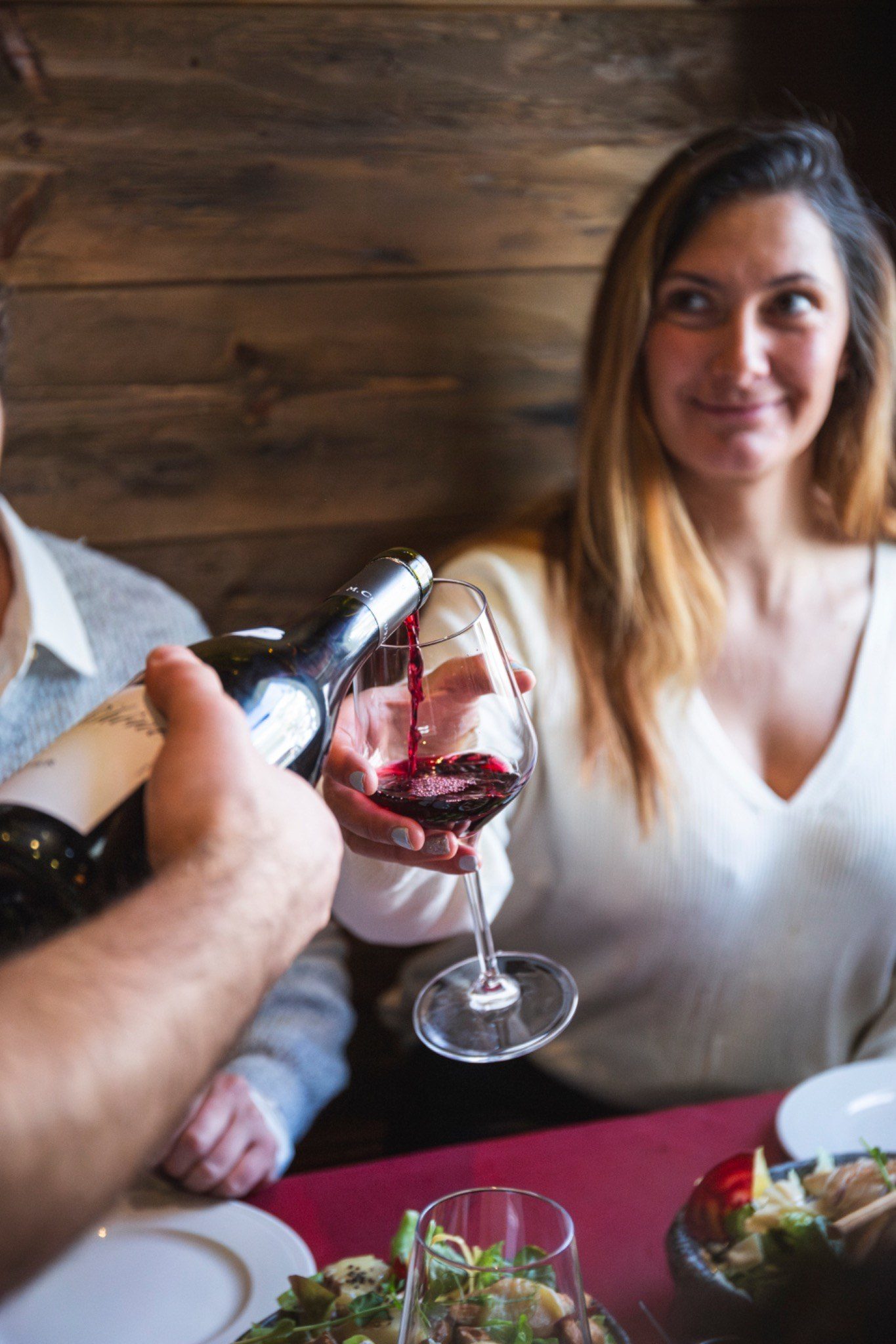 Service du vin à La Gourmandine